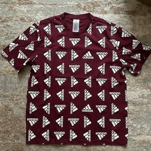 Adidas Men’s All-Over Logo Print Tee
Size L
95% cotton, 5% spandex